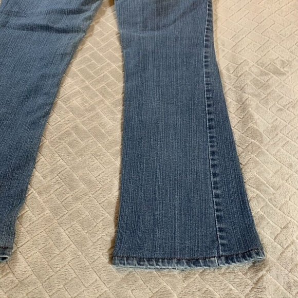 Levis Womens 6 Denim Jeans Blue 515 Boot Cut Mid Rise Medium Wash Stretch - Picture 12 of 12